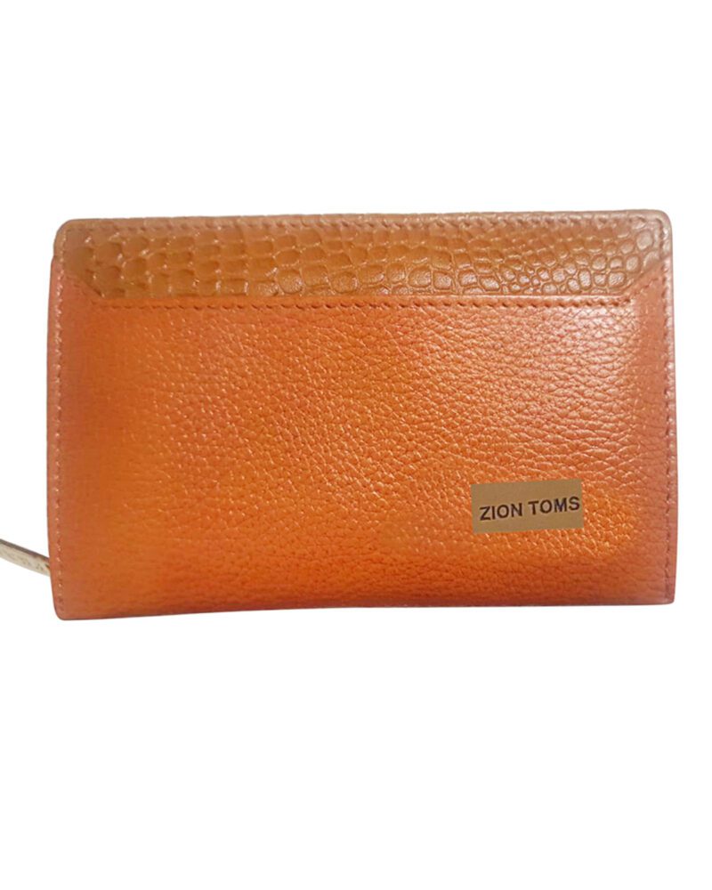Stylish Leather Sling Purse for Women – Compact & Chic