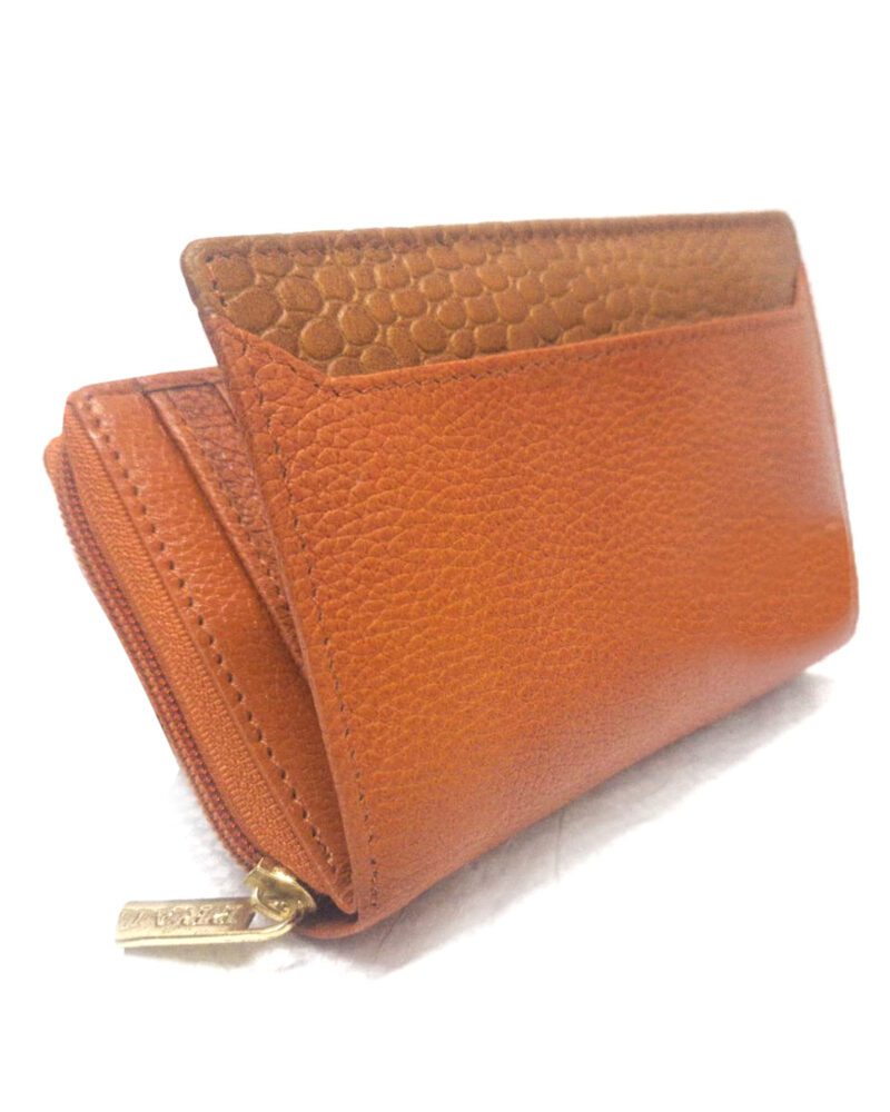 Stylish Leather Sling Purse for Women – Compact & Chic - Image 2